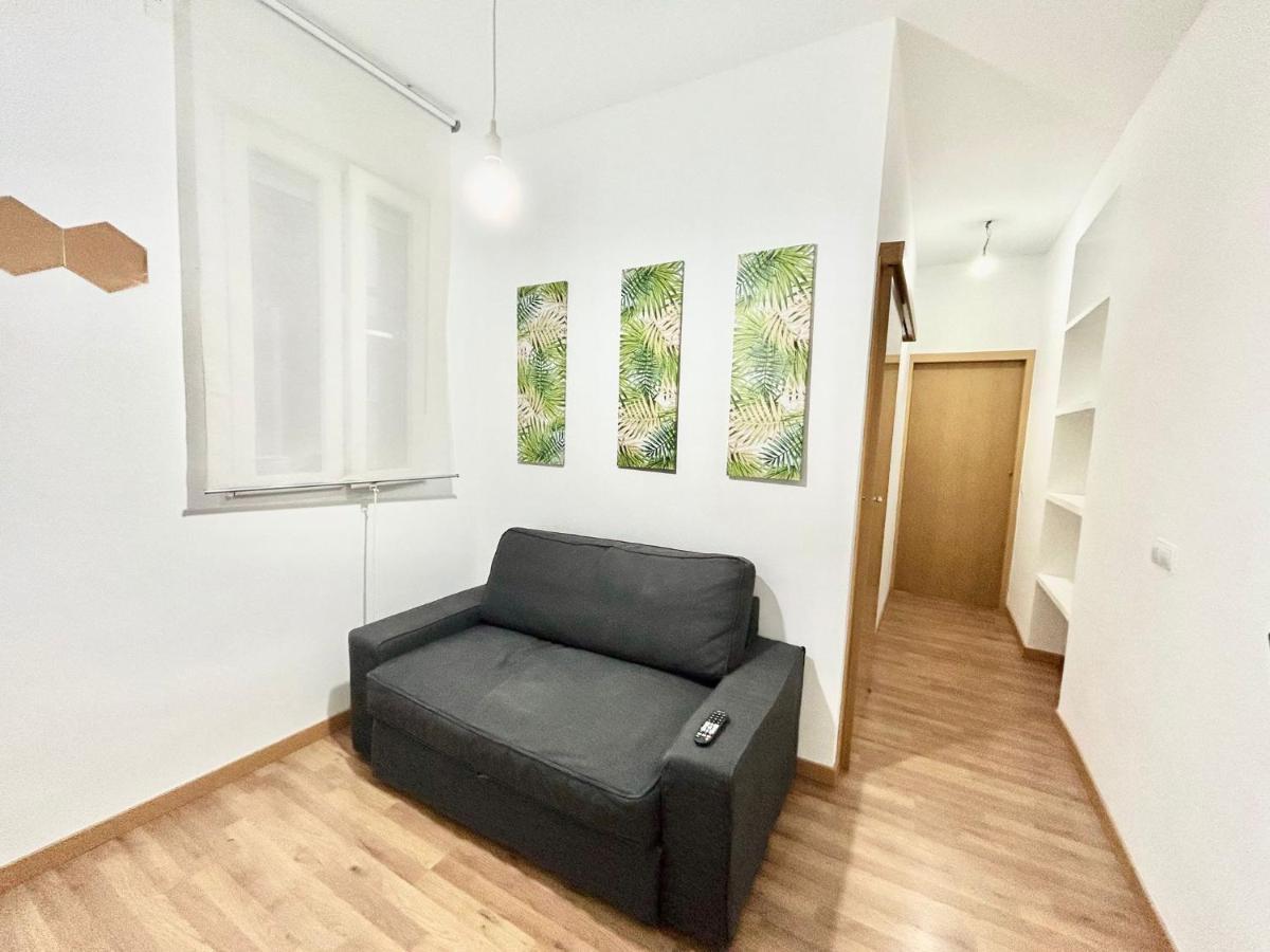 Atocha Ferrocarril 5 Appartement Madrid Buitenkant foto